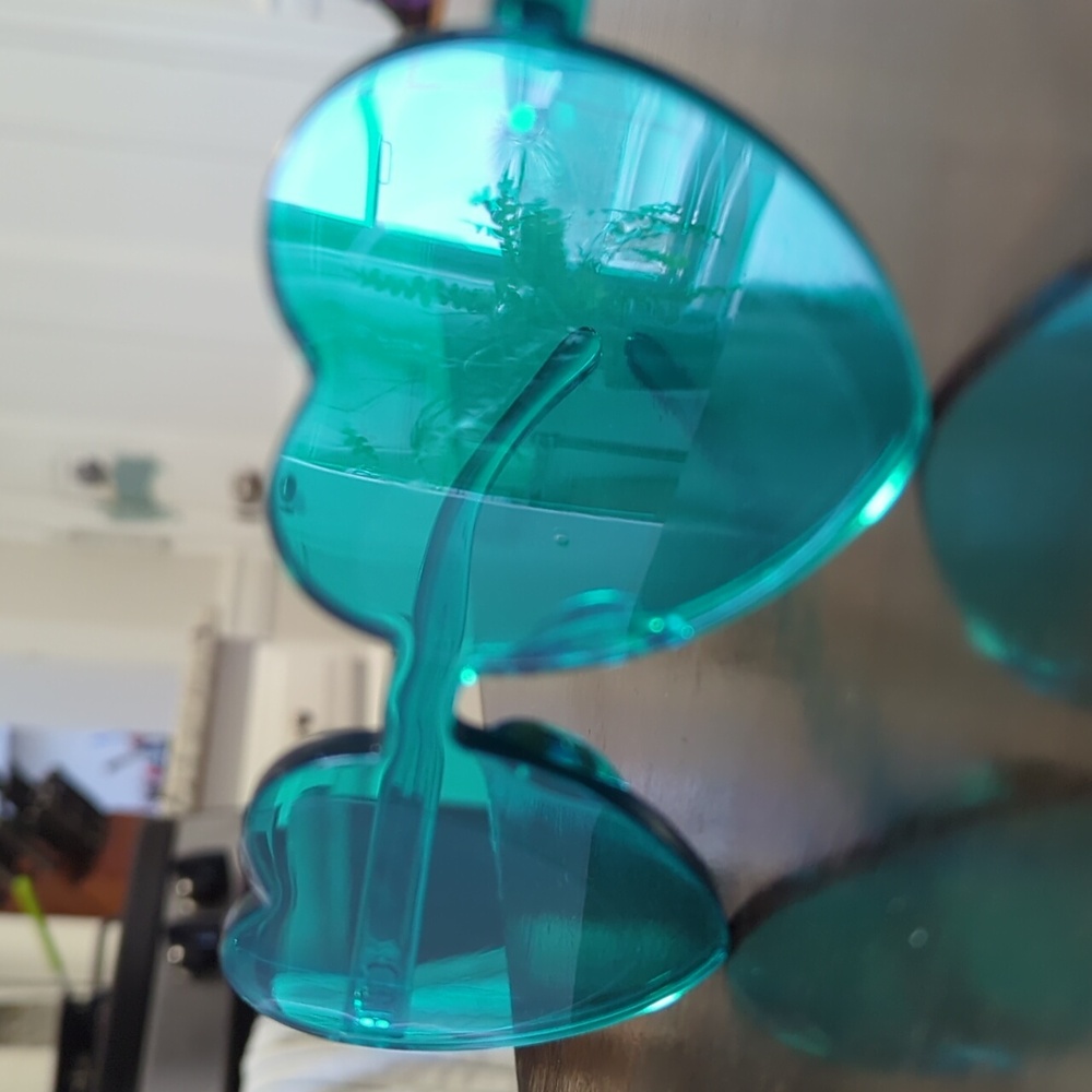 Teal Heart Glasses Translucent - Picture 4 of 5